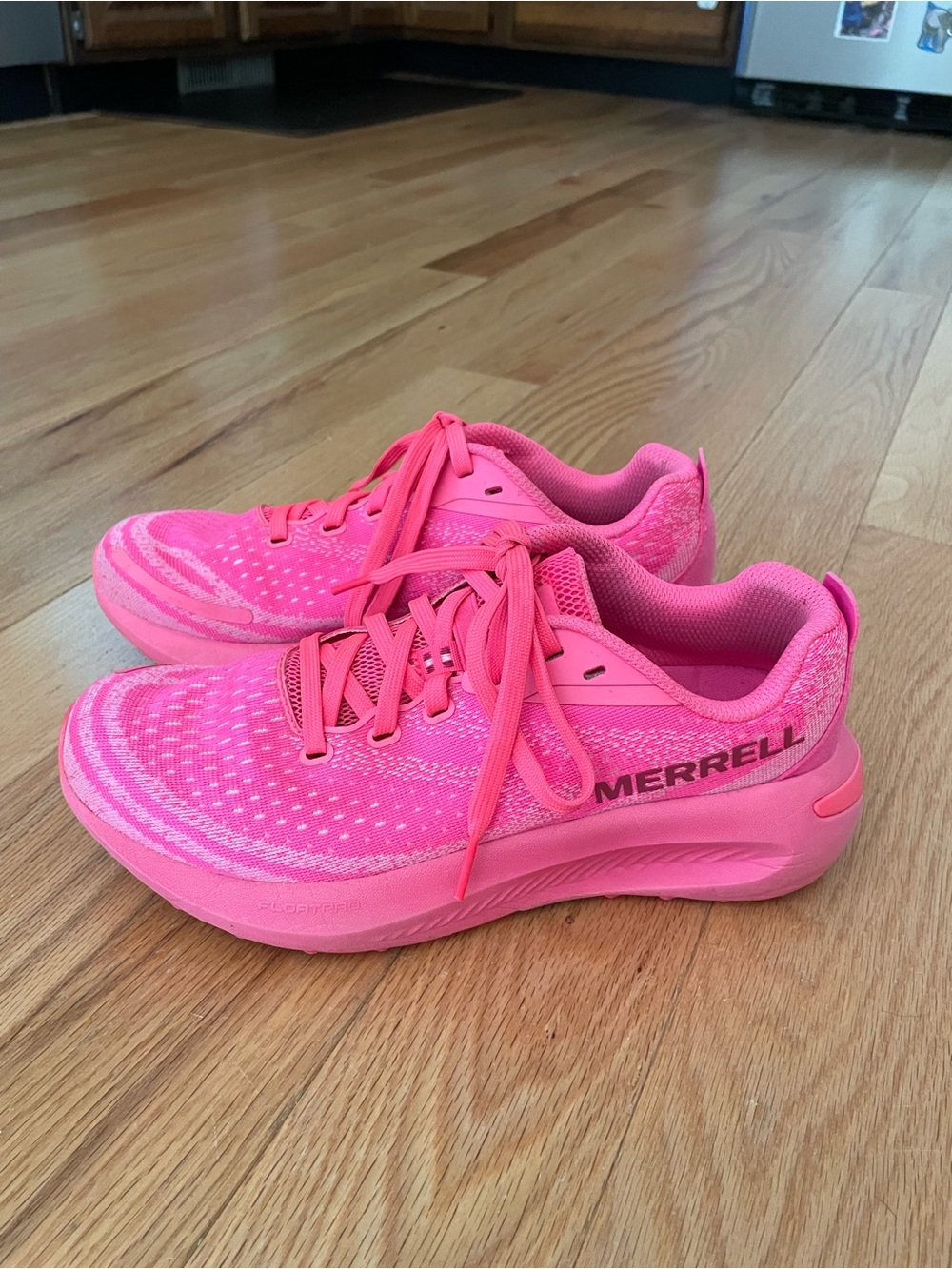 Merrell Women's Morphlite Neon Pink Athletic Running Sneakers, Size 7.5